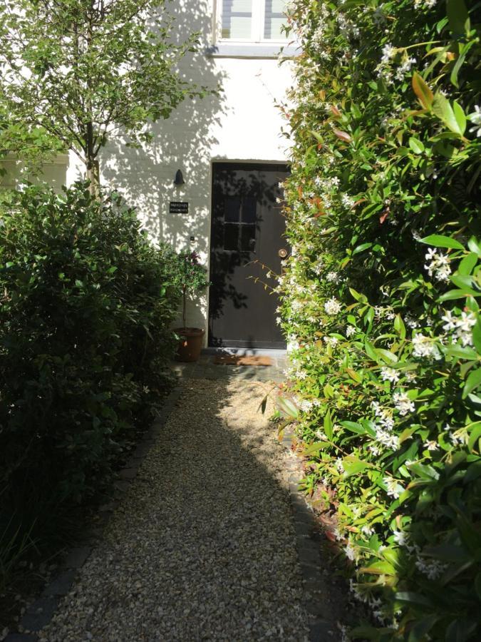 ברוז' The Herring'S Residence - Stylish Private Cottage With Breakfast In Historic Center - Adults-Only מראה חיצוני תמונה