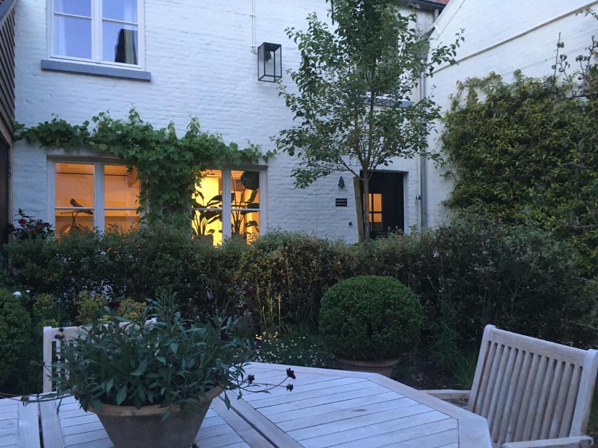 ברוז' The Herring'S Residence - Stylish Private Cottage With Breakfast In Historic Center - Adults-Only מראה חיצוני תמונה