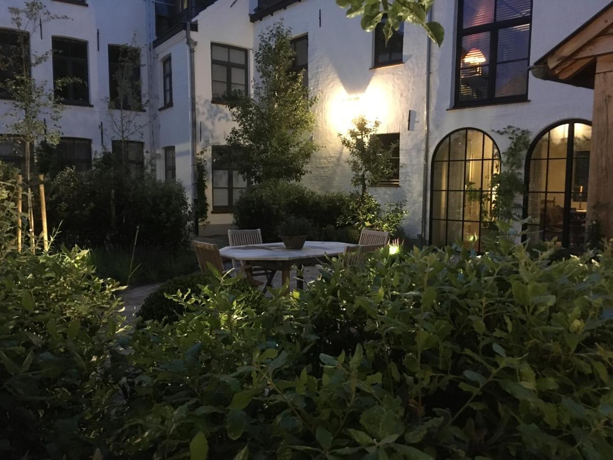 ברוז' The Herring'S Residence - Stylish Private Cottage With Breakfast In Historic Center - Adults-Only מראה חיצוני תמונה